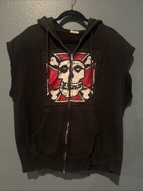 Misfits "Crimson Ghost" Skull Sleeveless Hoodie